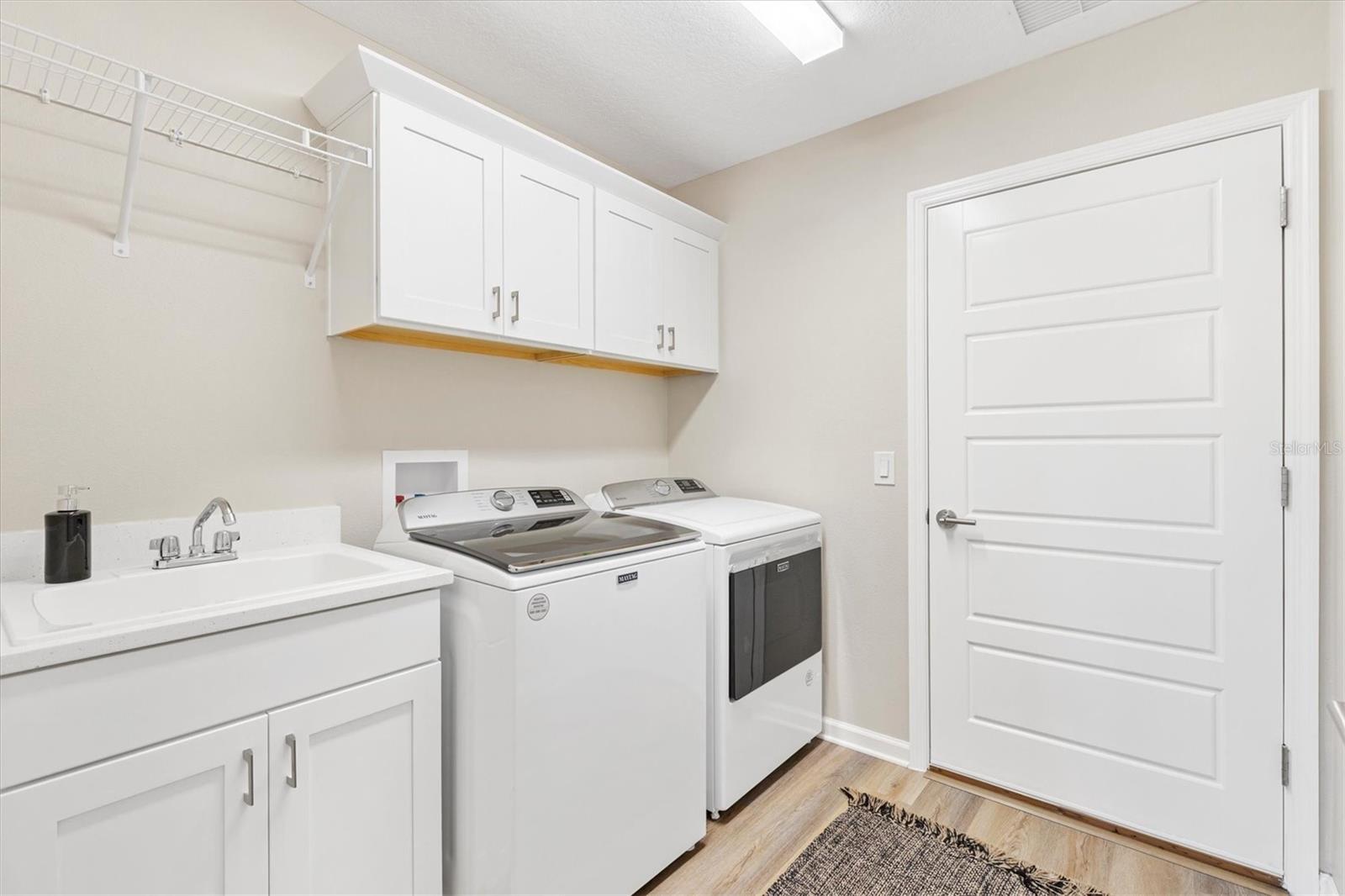VILLAGE OF LAKE DENHAM - Residential