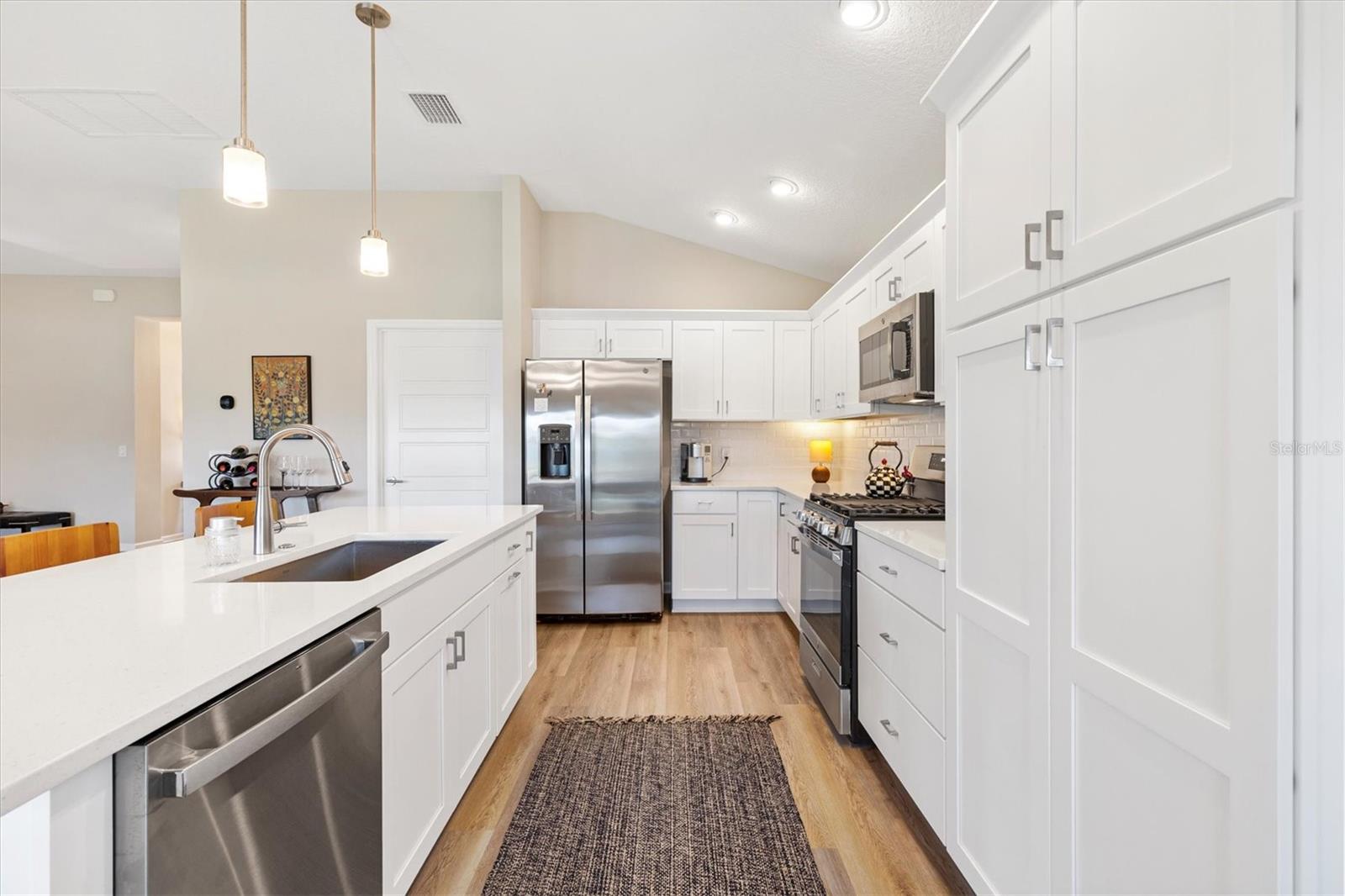 VILLAGE OF LAKE DENHAM - Residential