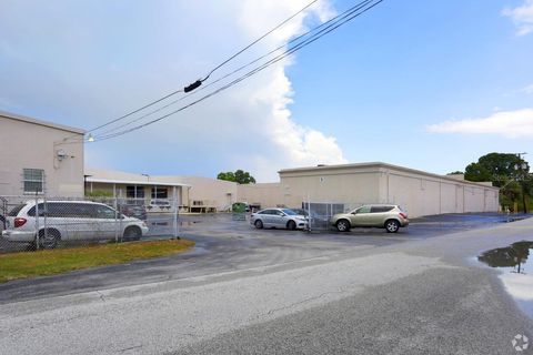 Photo of 1185 Gooden Crossing #A, Largo, FL 33778 (MLS # TB8526388)