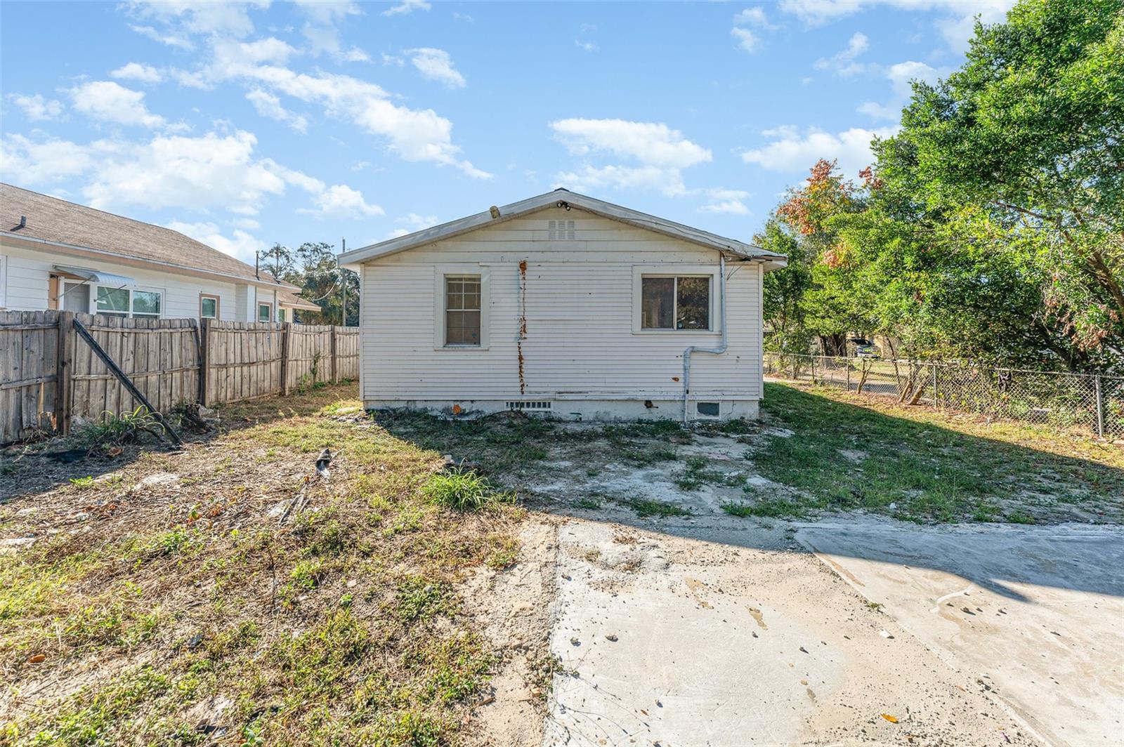 COLLEGE HEIGHTS OR COKER & BUZBEE - Residential