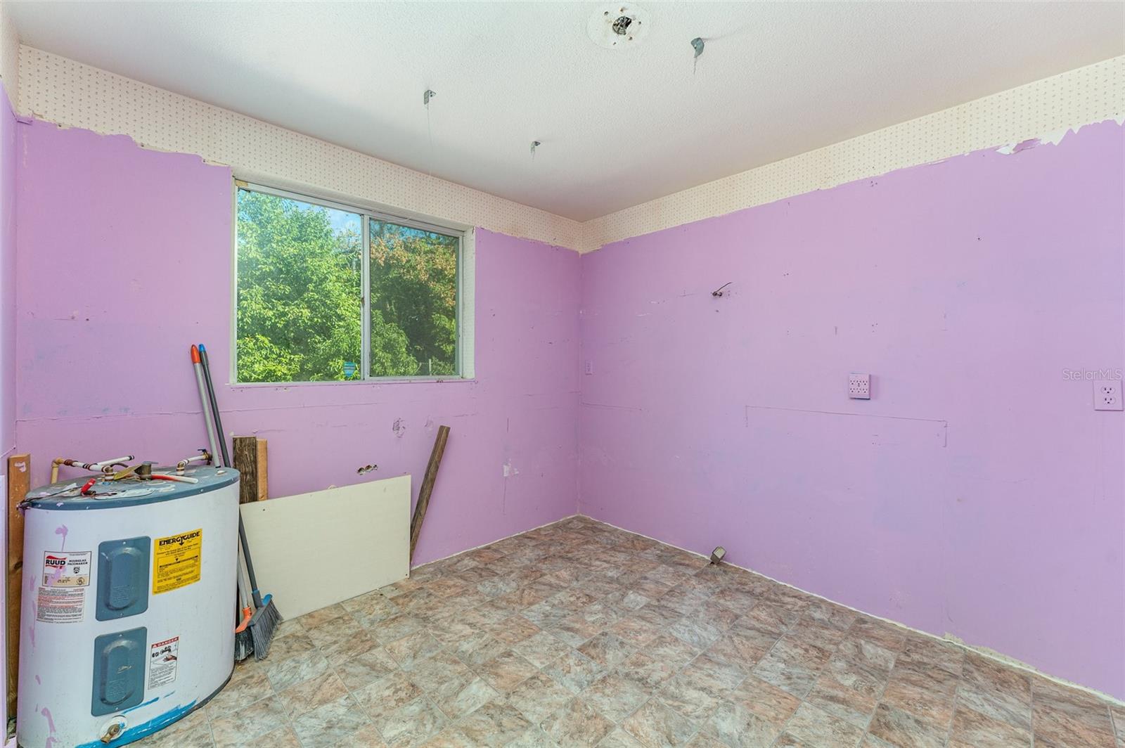 COLLEGE HEIGHTS OR COKER & BUZBEE - Residential