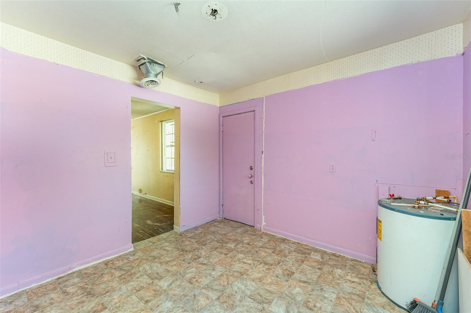 COLLEGE HEIGHTS OR COKER & BUZBEE - Residential