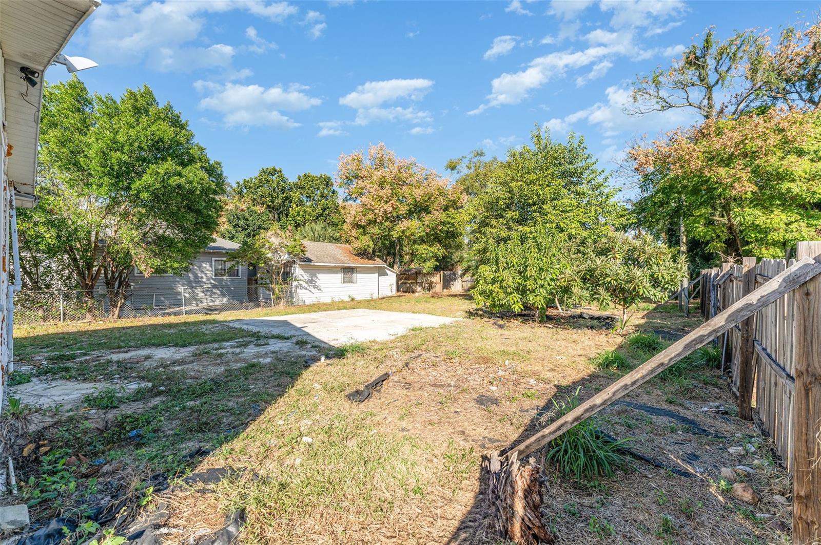 COLLEGE HEIGHTS OR COKER & BUZBEE - Residential