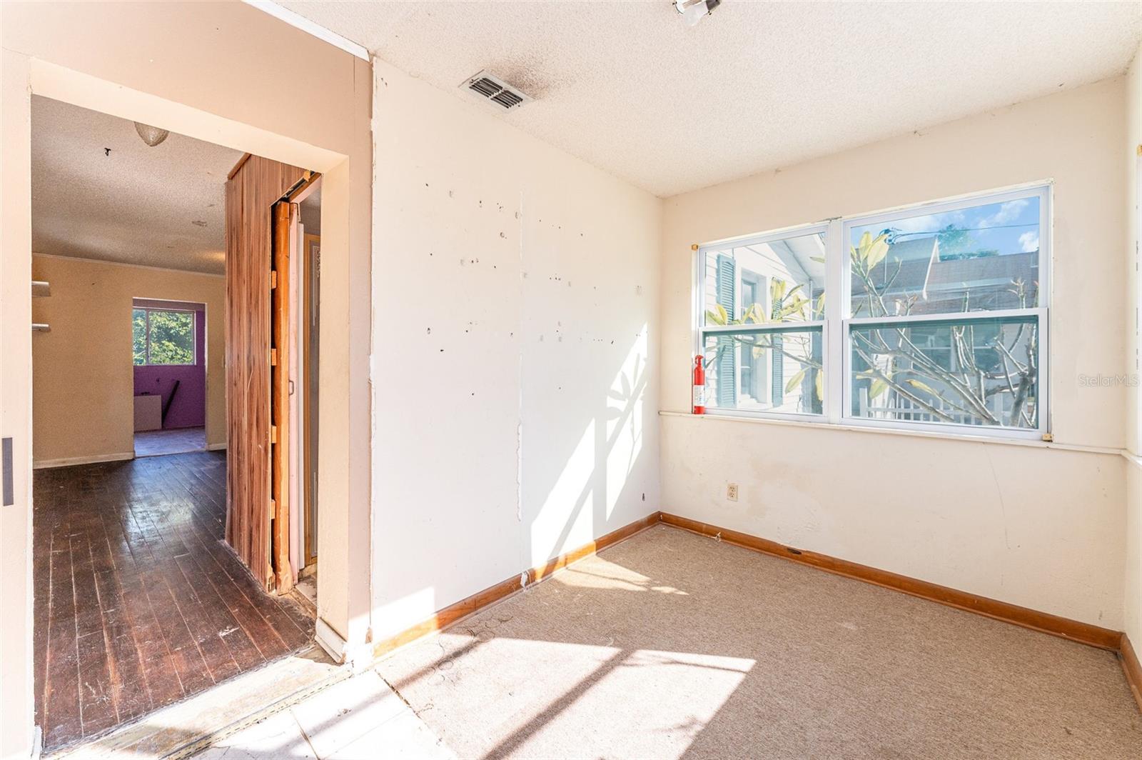 COLLEGE HEIGHTS OR COKER & BUZBEE - Residential