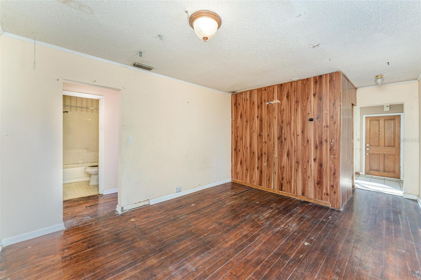 COLLEGE HEIGHTS OR COKER & BUZBEE - Residential