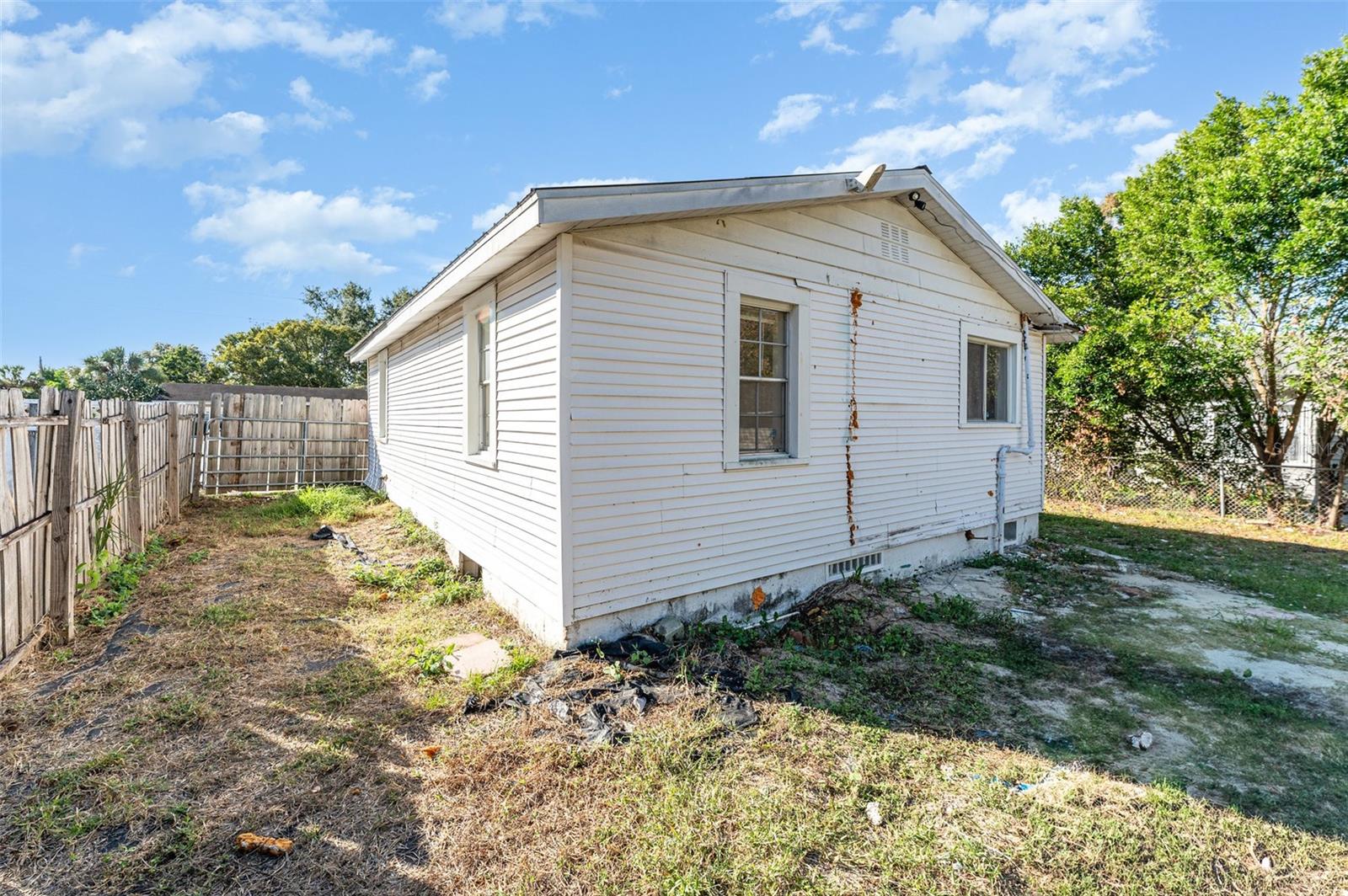 COLLEGE HEIGHTS OR COKER & BUZBEE - Residential