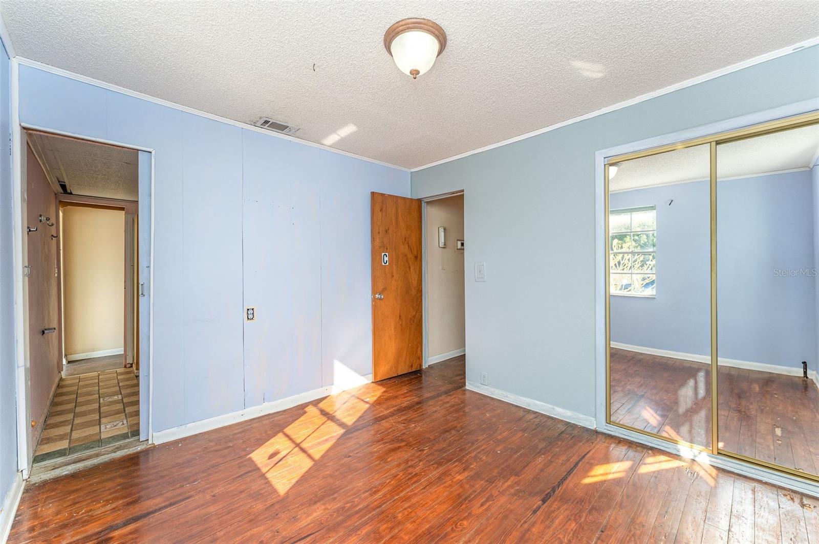 COLLEGE HEIGHTS OR COKER & BUZBEE - Residential