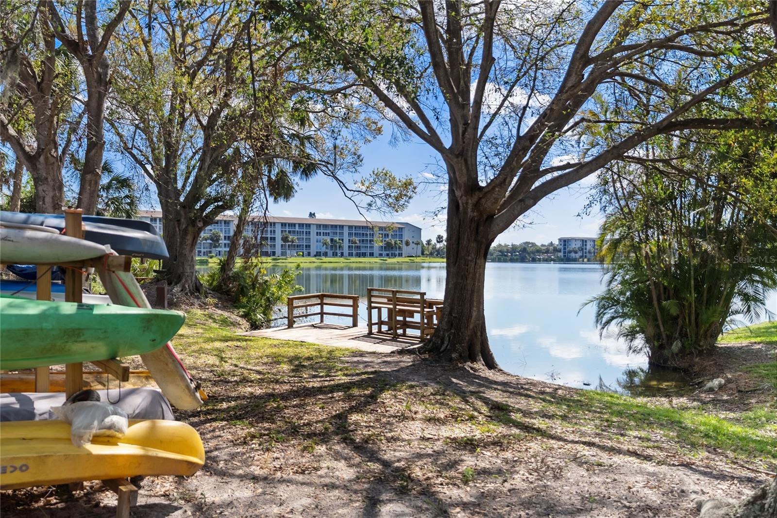 BAYSHORE ON THE LAKE APTS II SEC 2 - Residential