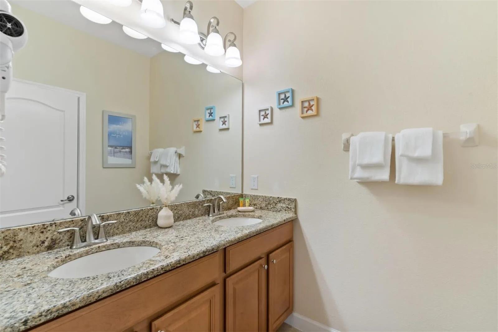 PARADISE PALMS RESORT PH 2 - Residential