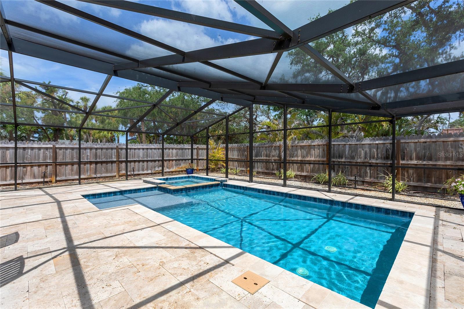 SIESTA BEACH - Residential