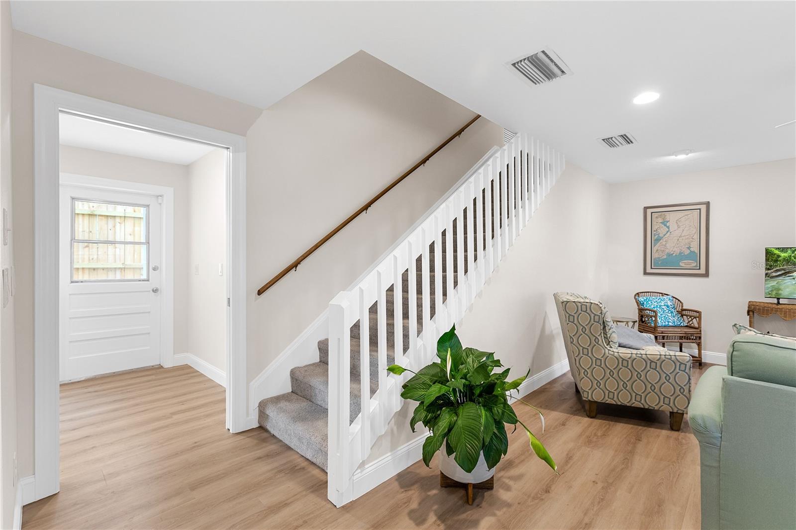 SIESTA BEACH - Residential