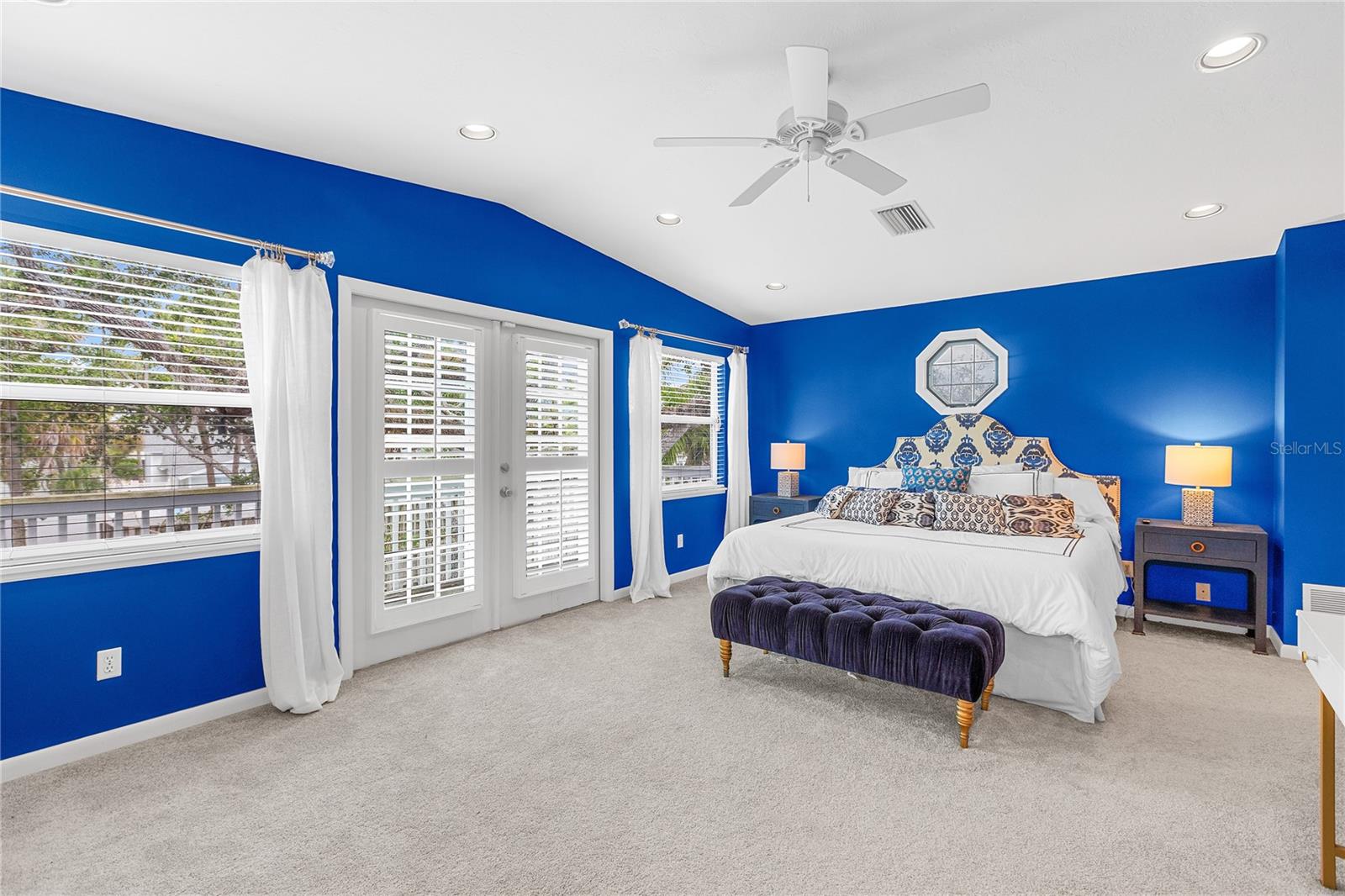 SIESTA BEACH - Residential