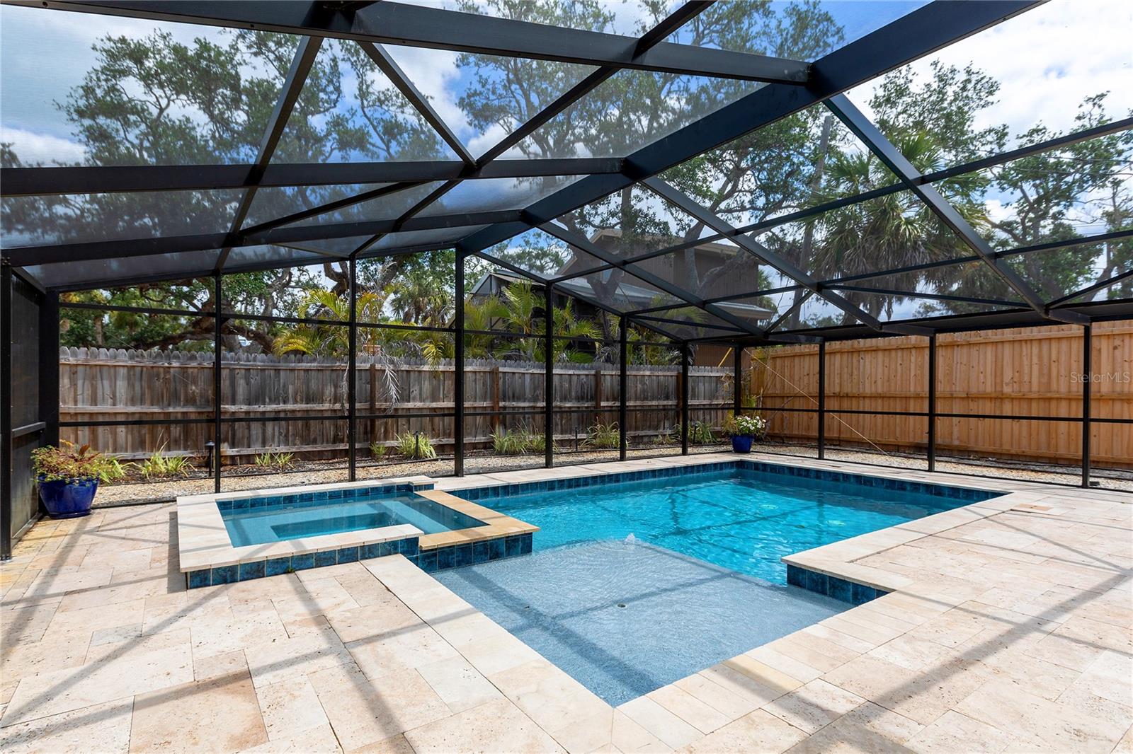 SIESTA BEACH - Residential