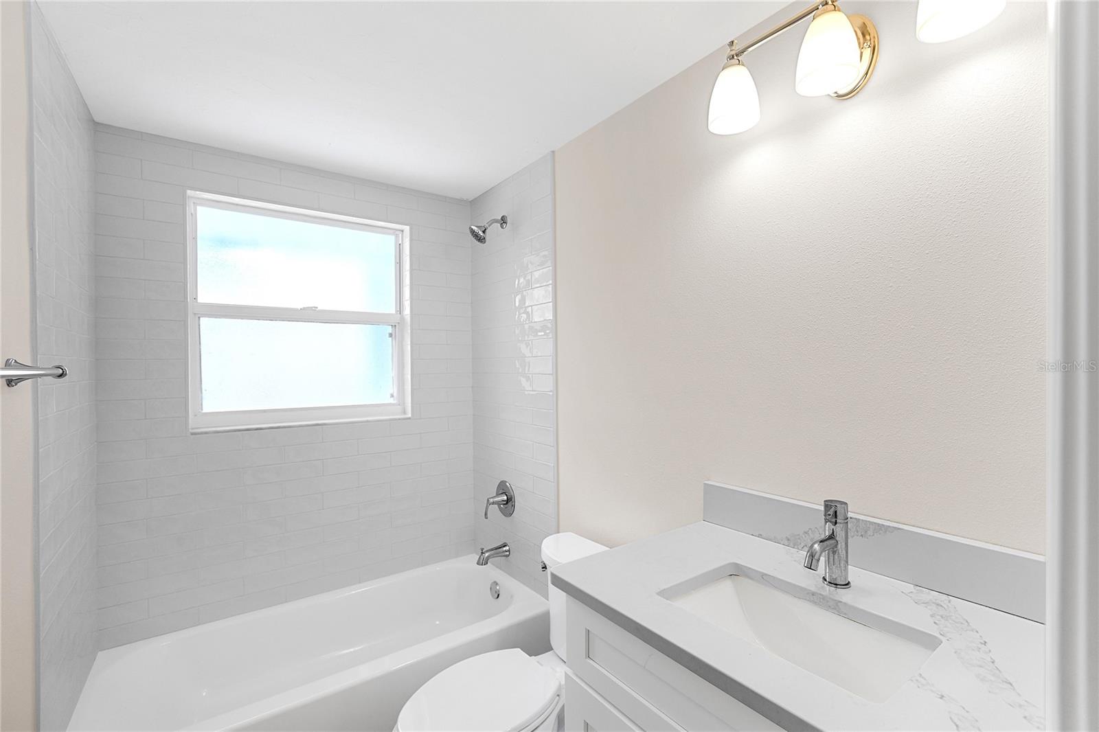 SIESTA BEACH - Residential