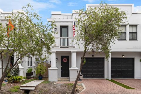 Photo of 109 S Packwood Avenue #B, Tampa, FL 33606 (MLS # TB8390528)