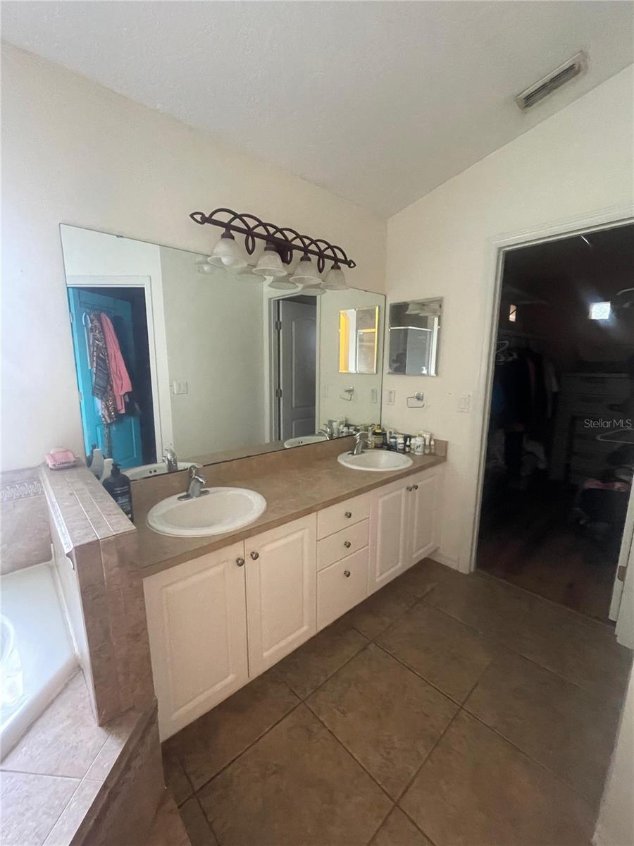 SAXON RIDGE PH 02 - Residential