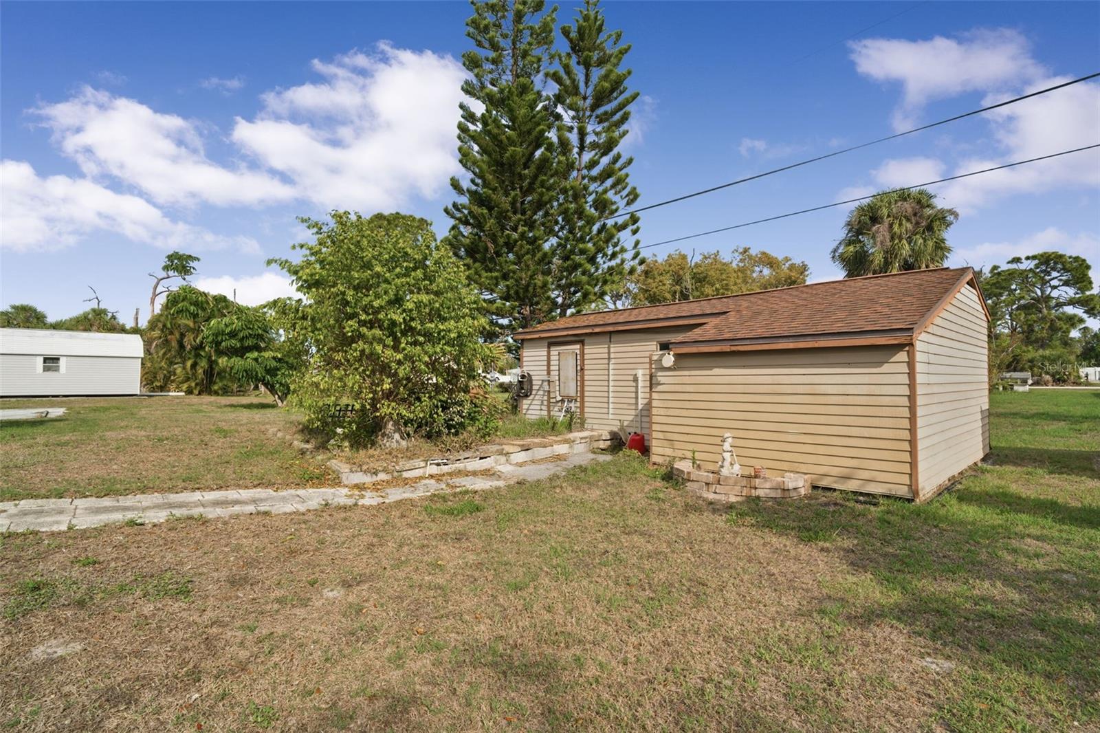 PINE LAKE - Residential