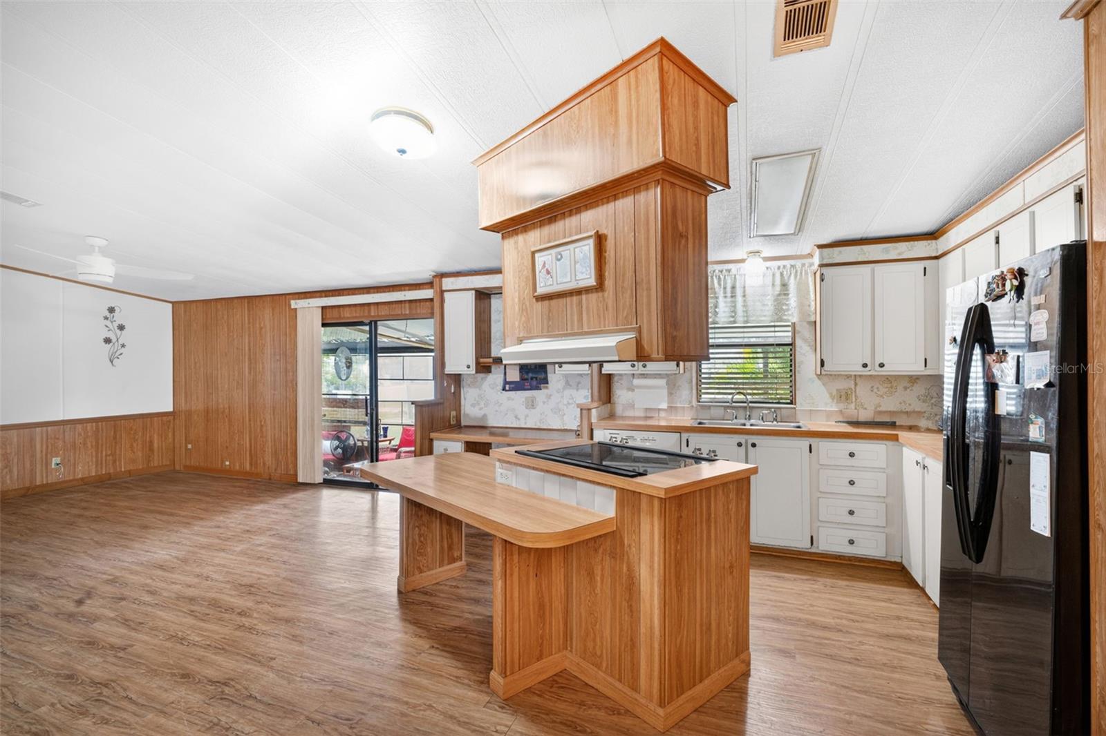 PINE LAKE - Residential