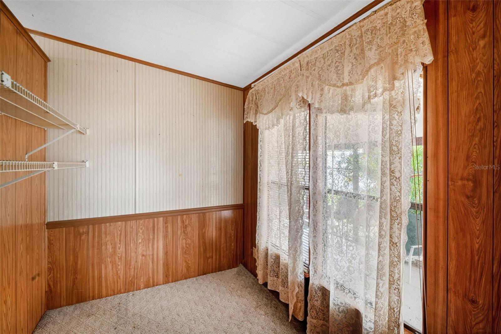 PINE LAKE - Residential