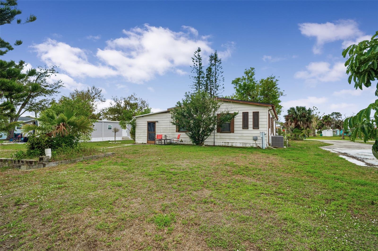 PINE LAKE - Residential