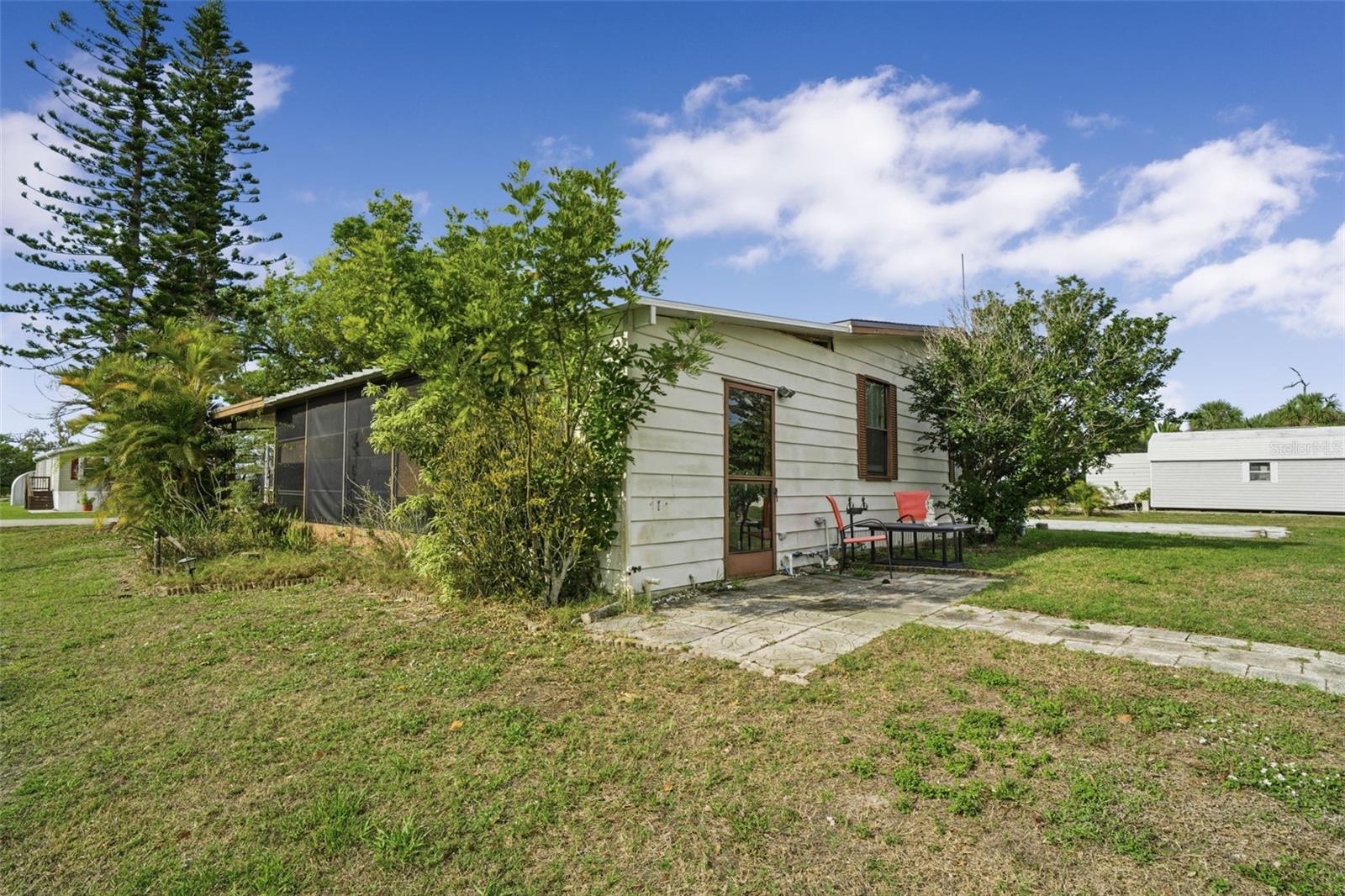 PINE LAKE - Residential