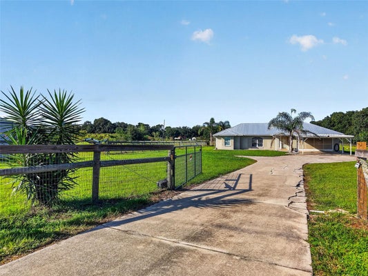 4806 E C 462, WILDWOOD, FL 34785 - Image 6eb9b60e19c6edb2d45f166674c2dd0d/3222498052