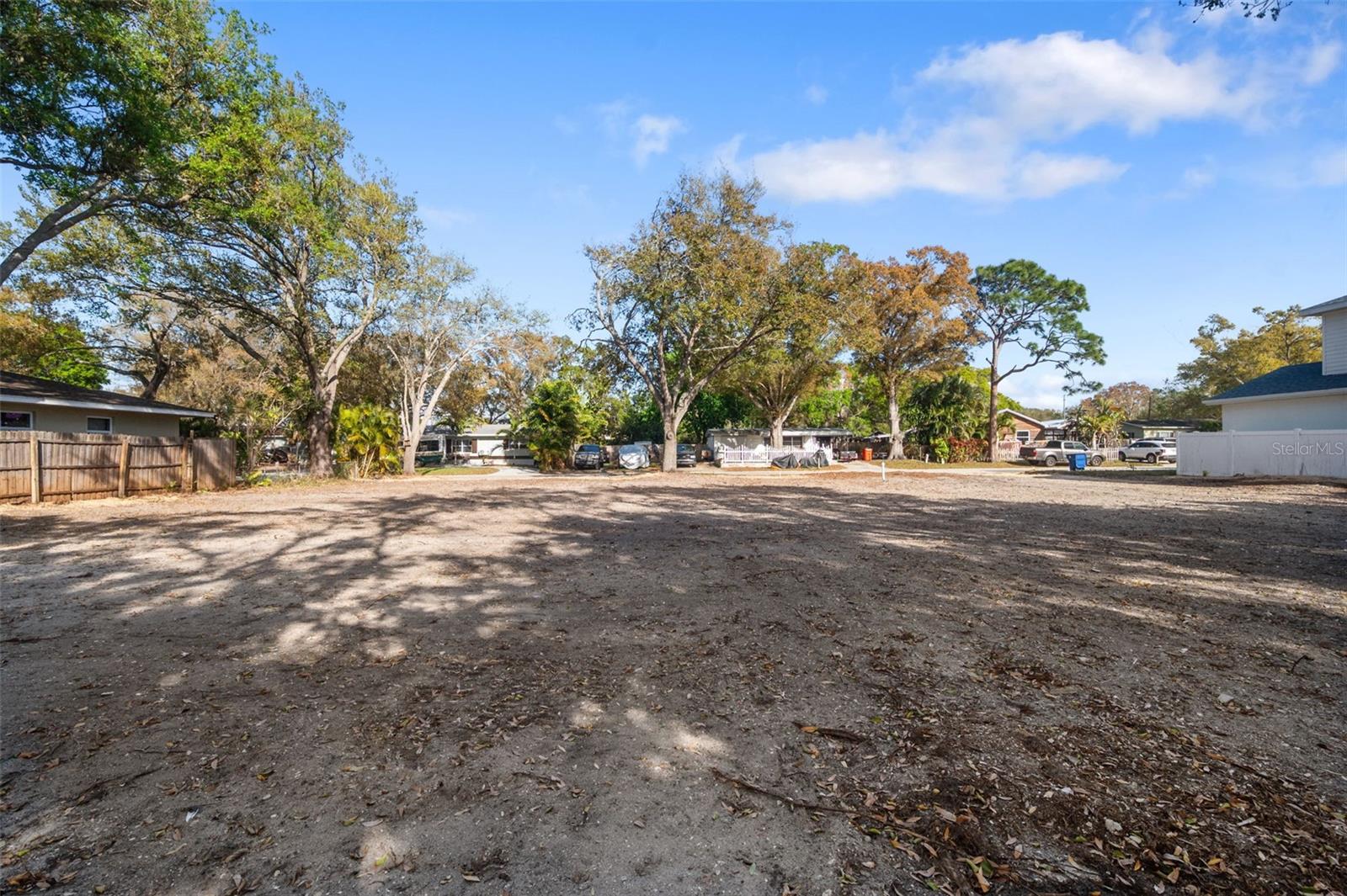 NORTH RIDGE PARK - Land