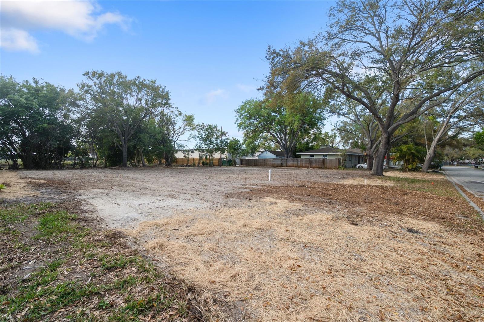 NORTH RIDGE PARK - Land