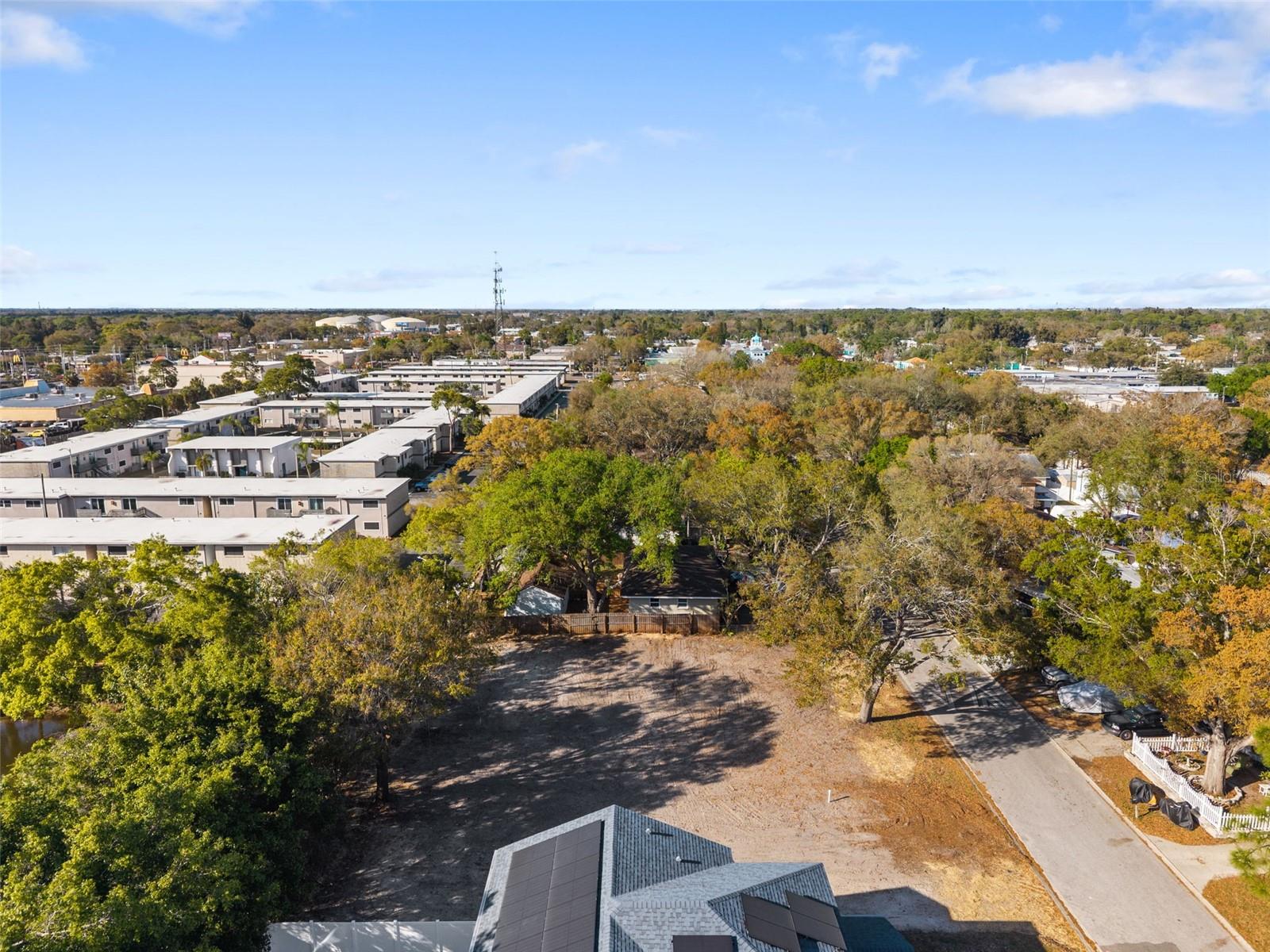 NORTH RIDGE PARK - Land