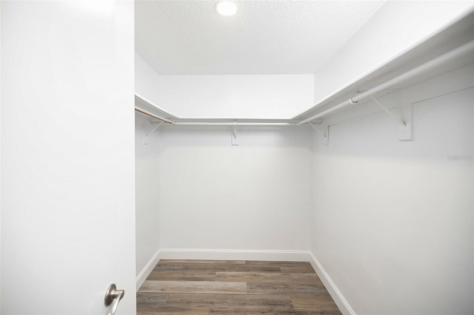 MAGNOLIA WOODS @ERROL ESTATES - Residential