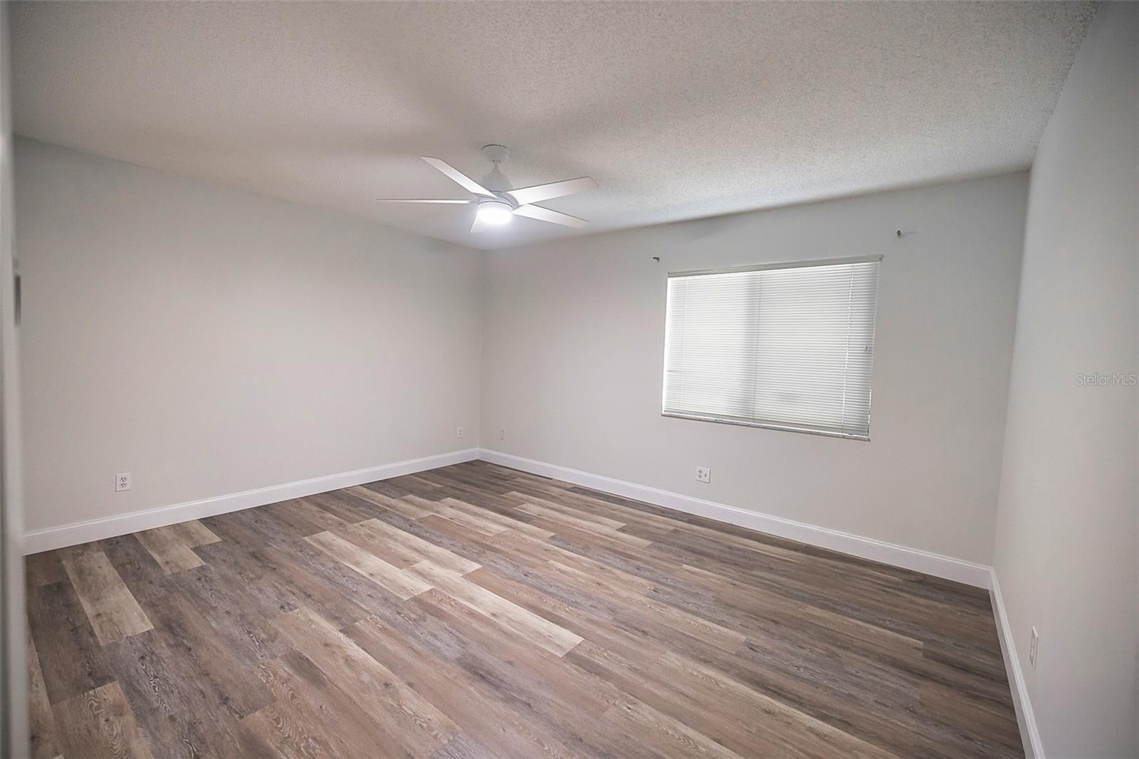 MAGNOLIA WOODS @ERROL ESTATES - Residential