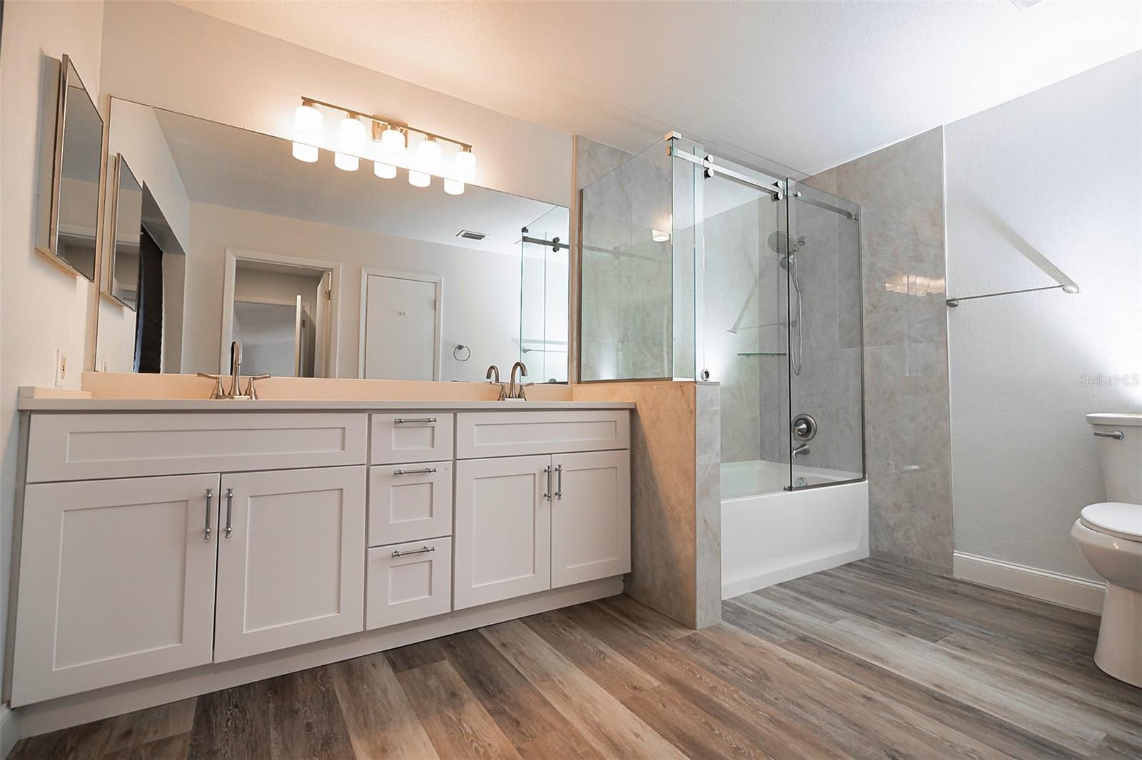 MAGNOLIA WOODS @ERROL ESTATES - Residential