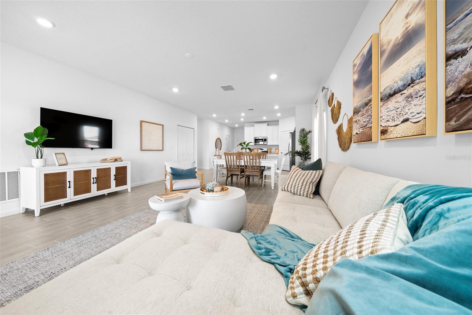 PIONEER RANCH - Residential