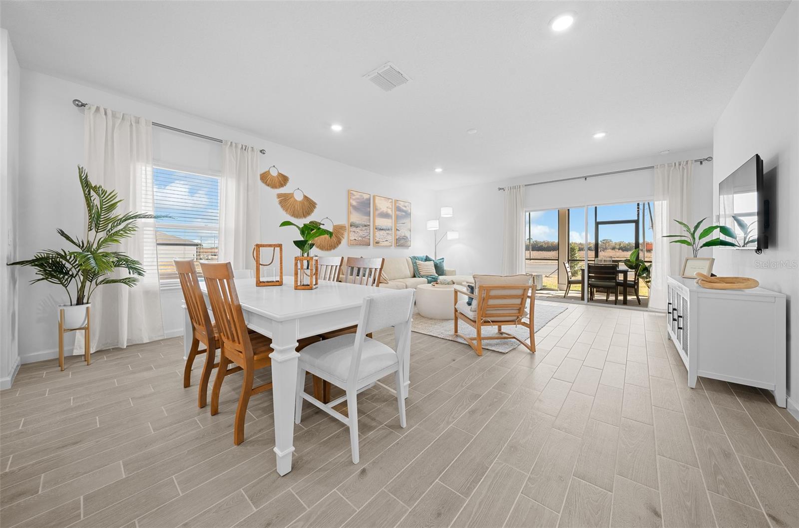 PIONEER RANCH - Residential