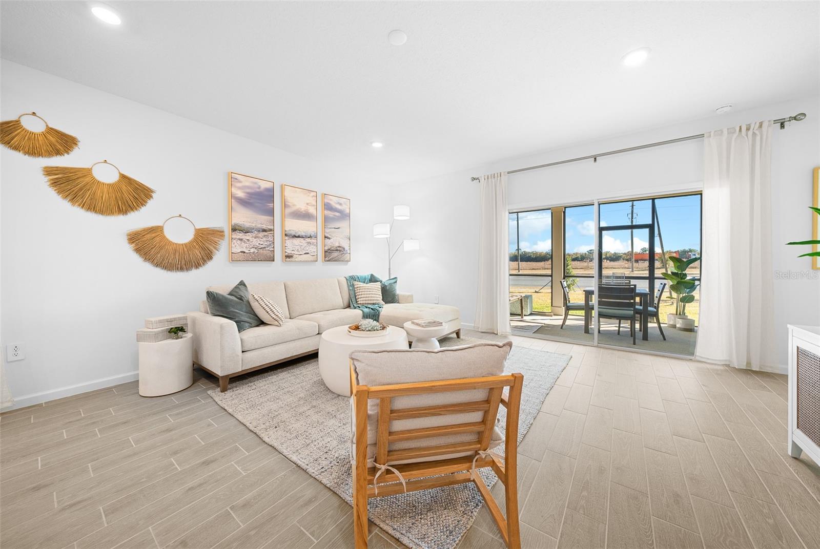 PIONEER RANCH - Residential