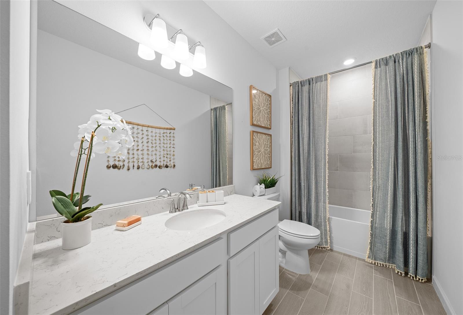 PIONEER RANCH - Residential