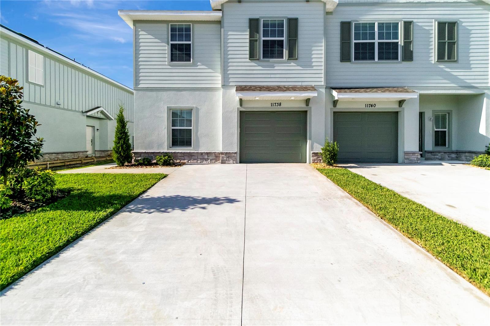 Welcome home to this newly constructed townhouse in the Laurel Bay Townhomes community, built by Sunrise Homes. This two-story residence offers 4 bedrooms and 3 full bathrooms across 2,121 square feet of living space. The first floor features an open-concept living, dining, and kitchen area, along with a room that serves as a fourth bedroom. Upstairs, you'll find three spacious bedrooms, two bathrooms and a bonus entertainment loft, Additional amenities include a private patio, attached one-car garage, and access to community sidewalks. The property is conveniently located near I-4 and I-75, providing easy access to shopping, entertainment, services, and schools.
