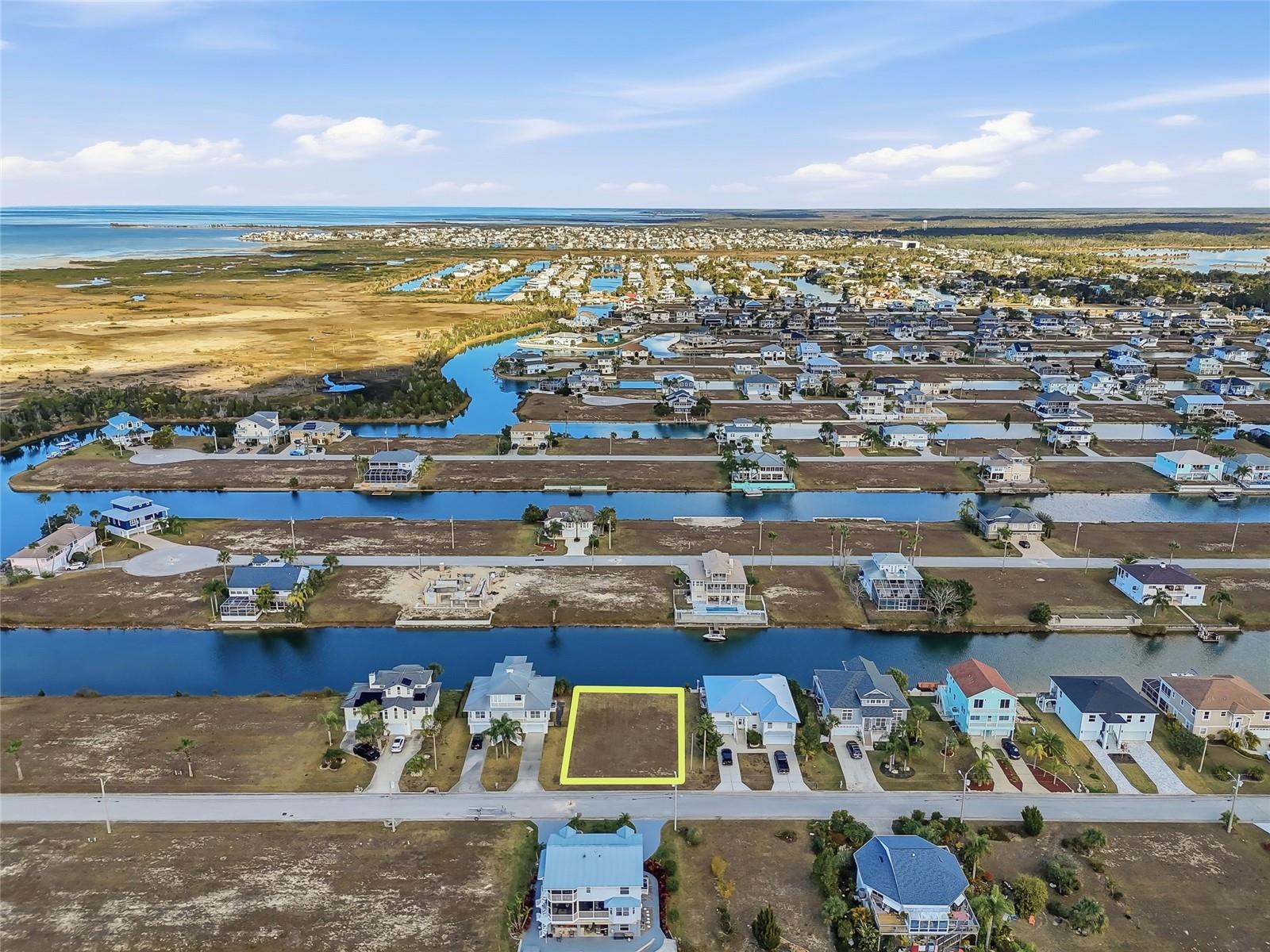 HERNANDO BEACH - Land