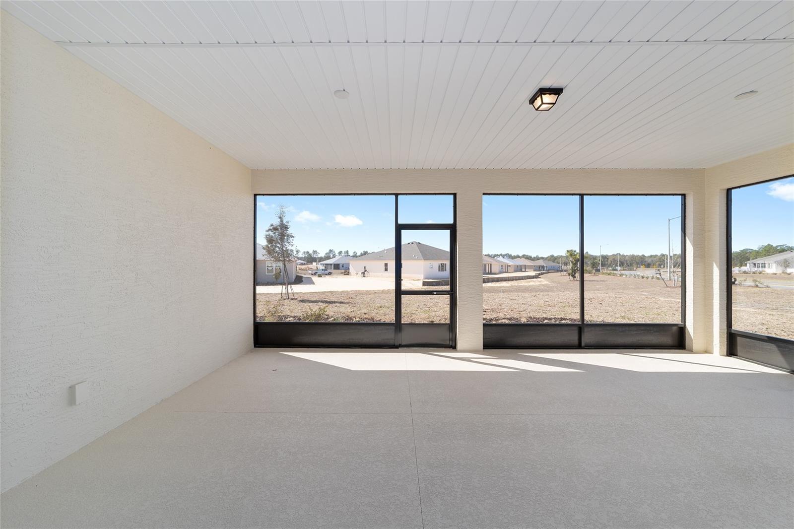 ON TOP OF THE WORLD - Residential