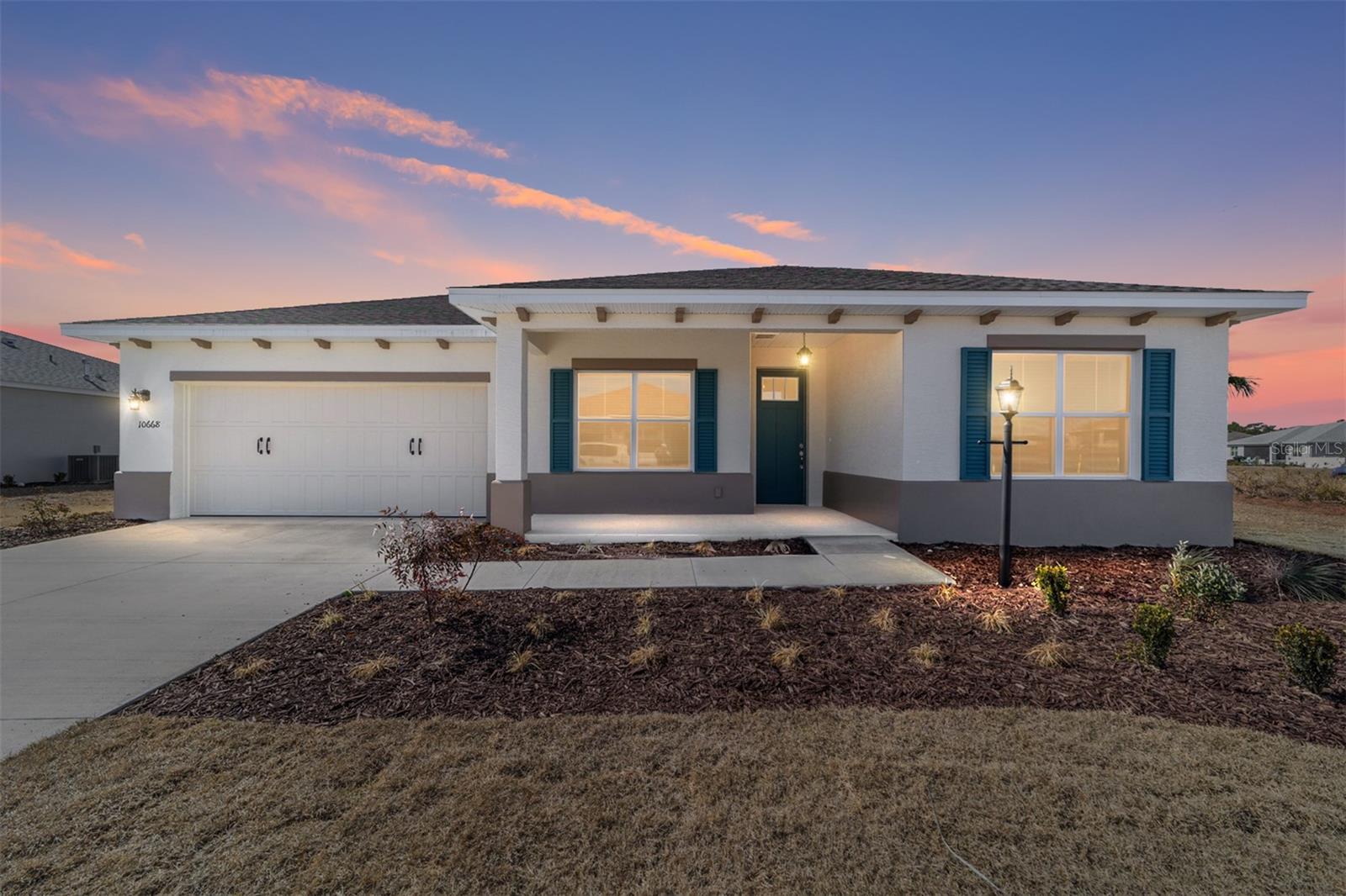 ON TOP OF THE WORLD - Residential