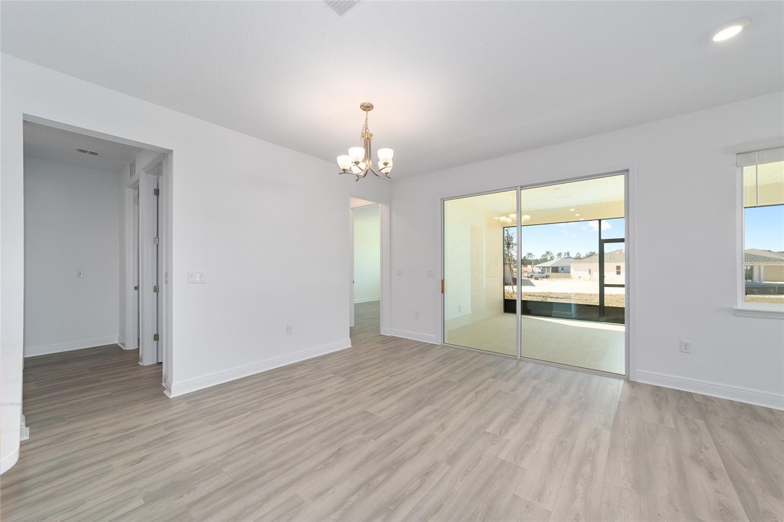 ON TOP OF THE WORLD - Residential