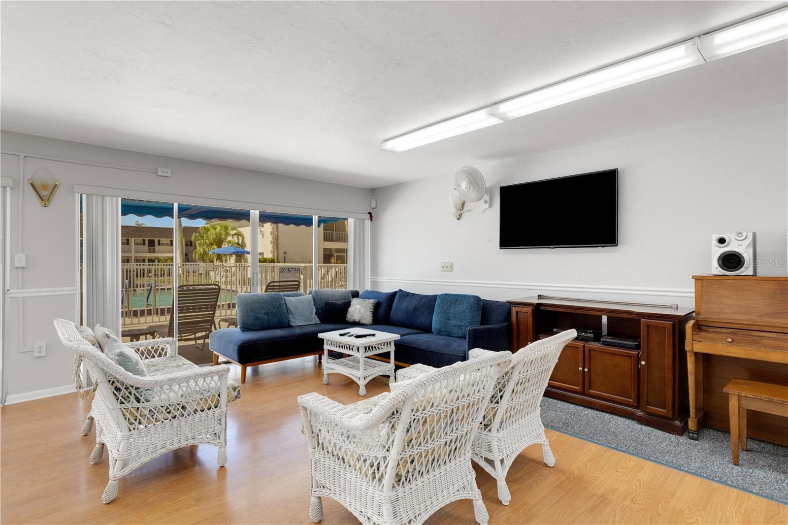 BURGUNDY UNIT ONE - Residential