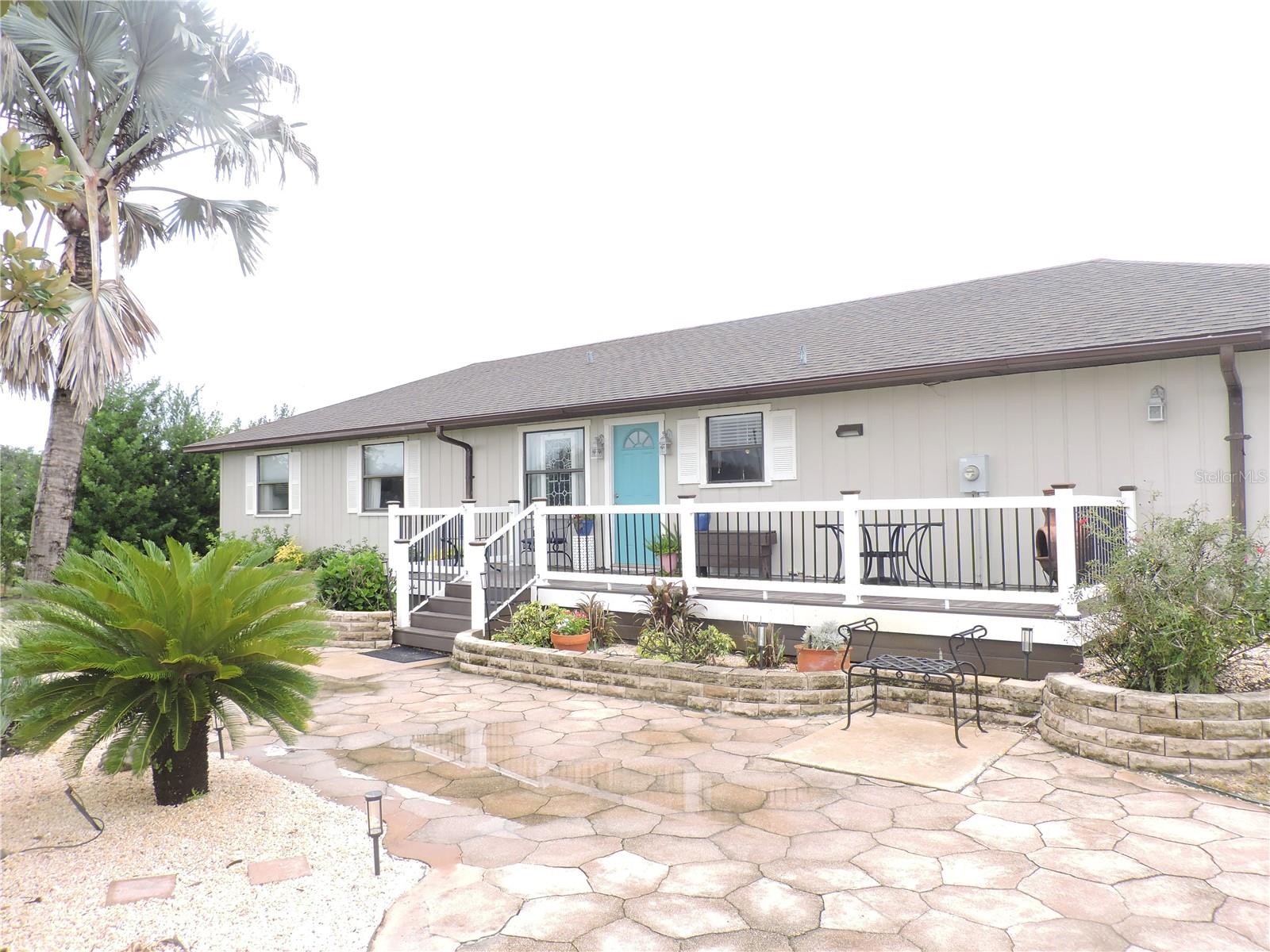 5015 TWIN LAKES LANE