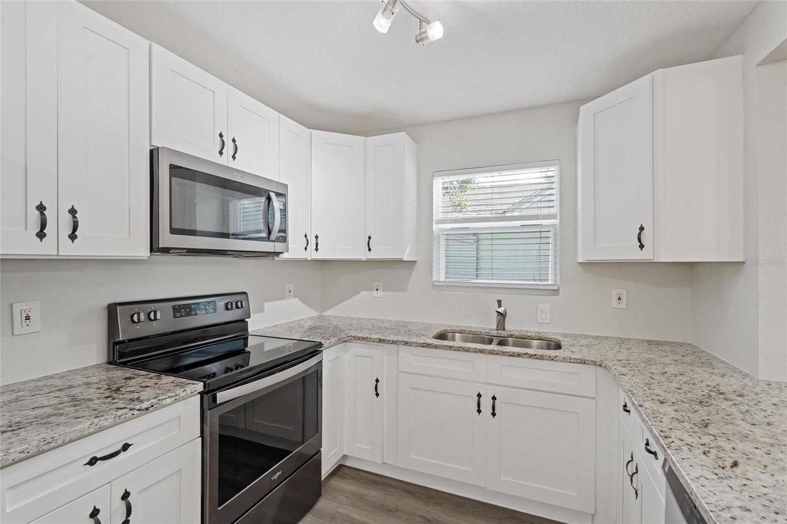HALLS CENTRAL AVE 3 - Residential