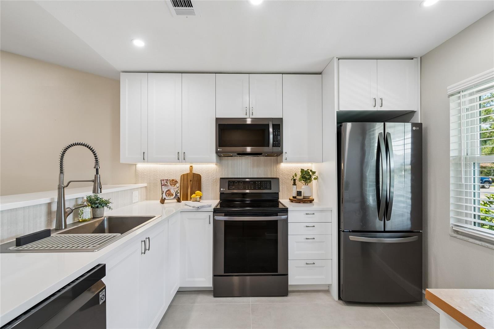 LAKES UNIT 2 PH 4 - Residential