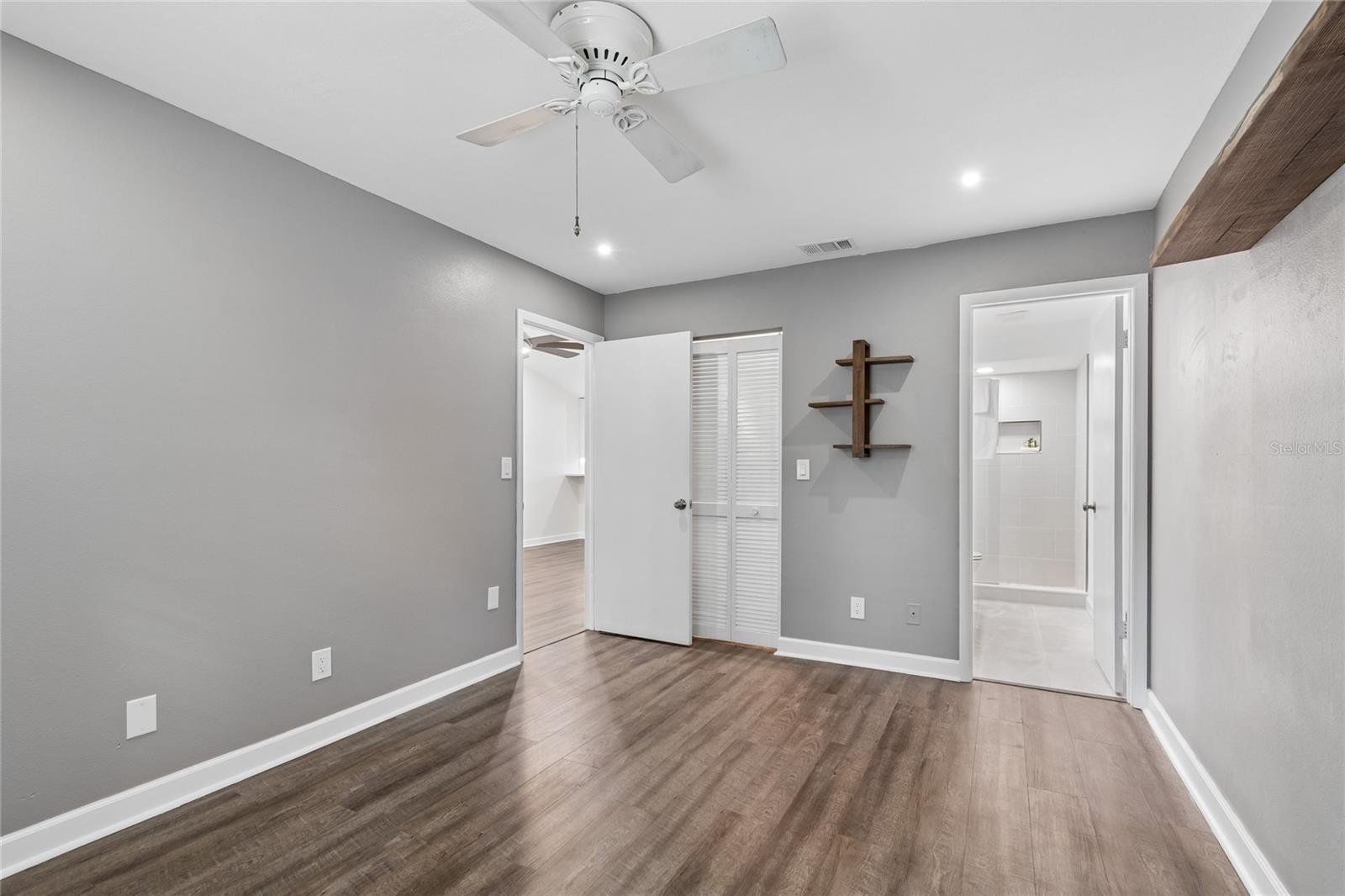 LAKES UNIT 2 PH 4 - Residential