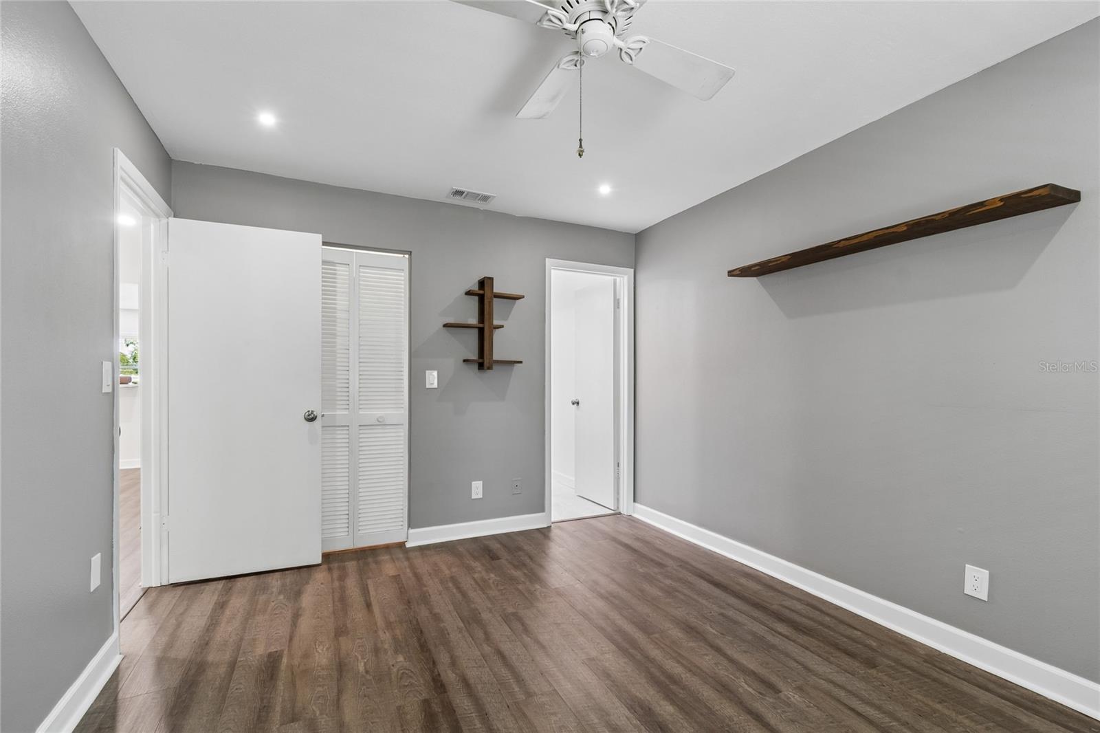 LAKES UNIT 2 PH 4 - Residential