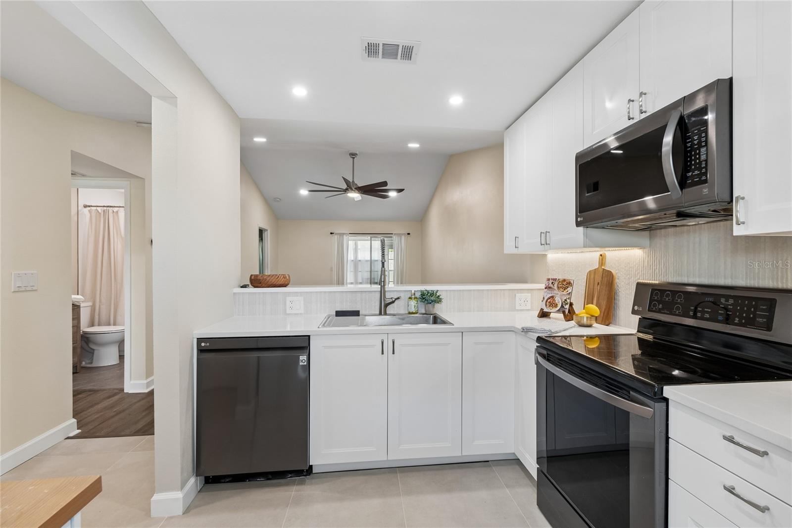 LAKES UNIT 2 PH 4 - Residential