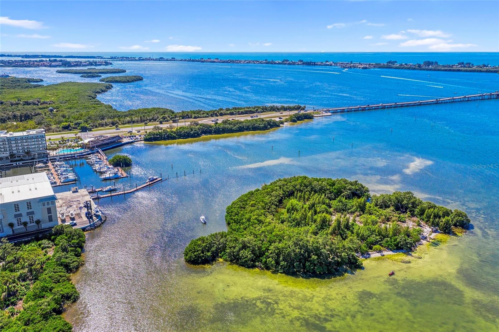 MARINA WALK ON HARBOUR ISLE PH 2-11 OR26 - Residential