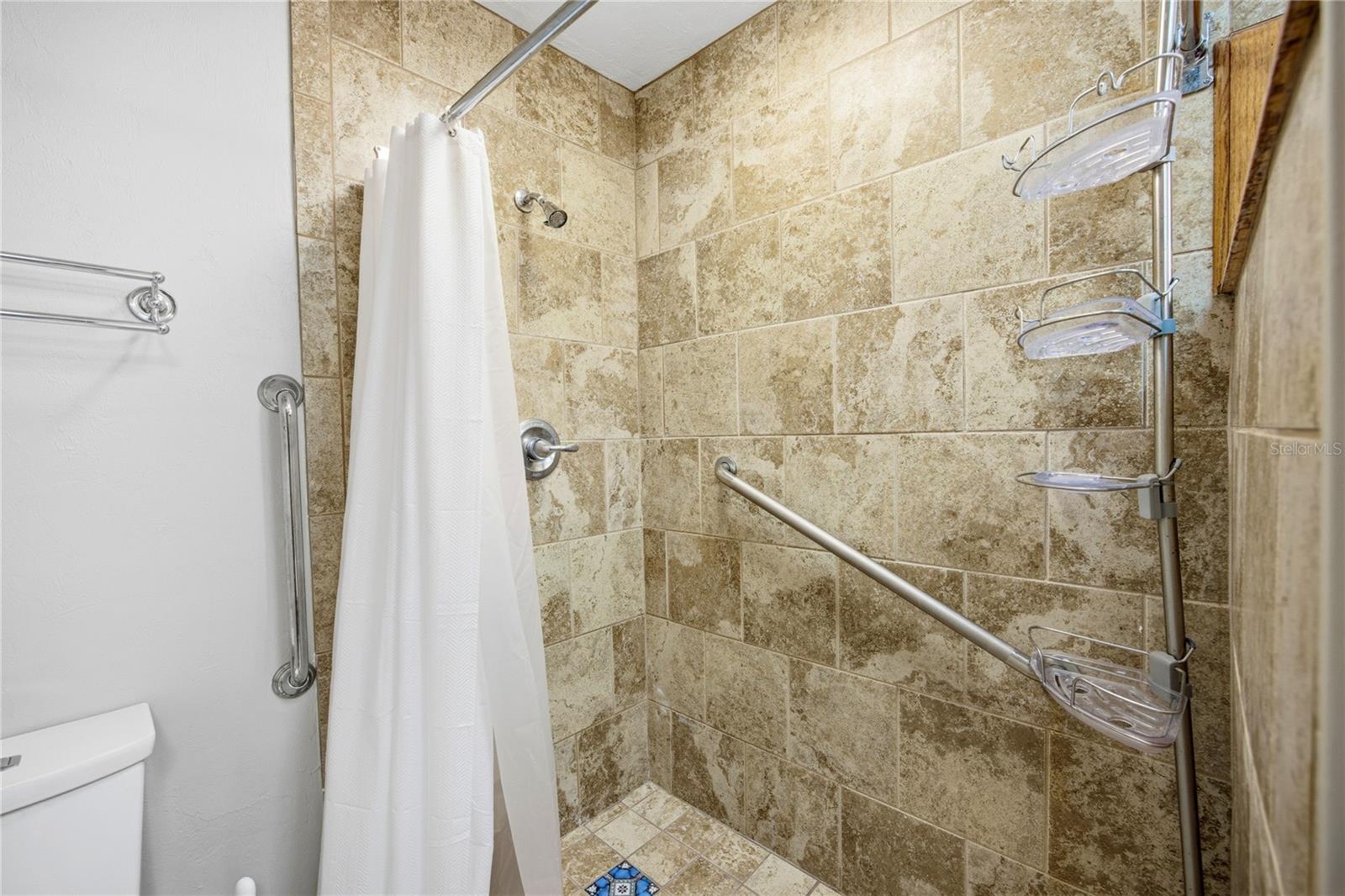 ROCK CREEK - Residential